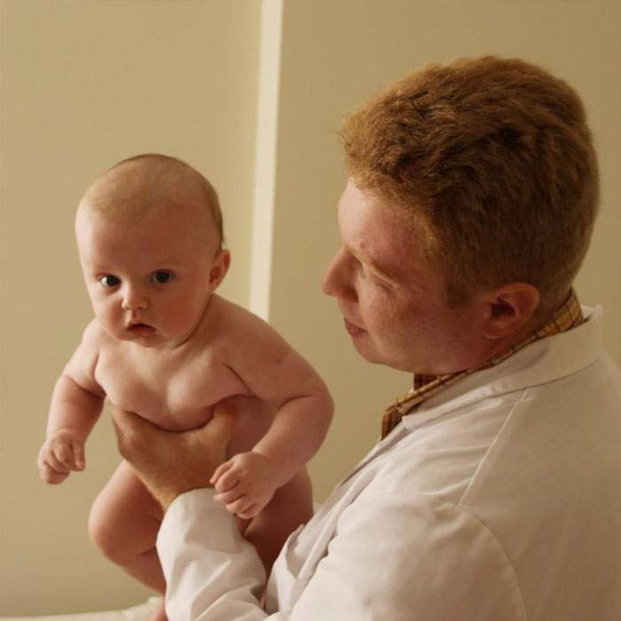 Главные признаки детского церебрального паралича (ДЦП) у грудничков